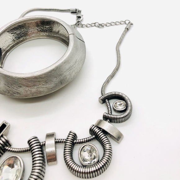 Vintage Modernist Bracelet & Statement Necklace - Picture 3 of 15